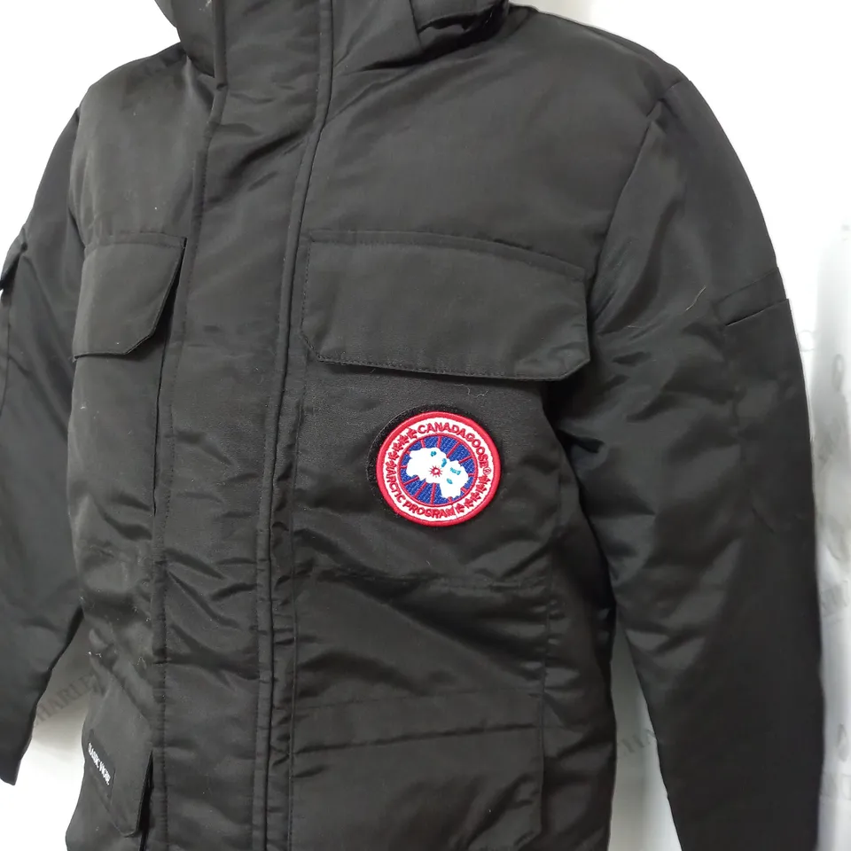 CANADA GOOSE ZIPPED COAT WITH FAUX FUR HOOD SIZE UNSPECIFIED