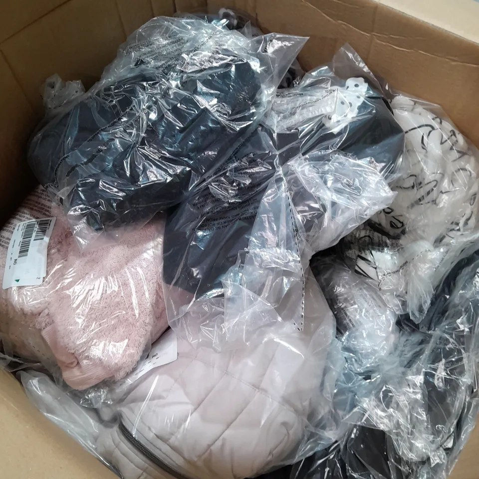 LARGE BOX OF ASSORTED CLOTHING ITEMS ALL IN DIFFRENT COLOURS AND SIZES 