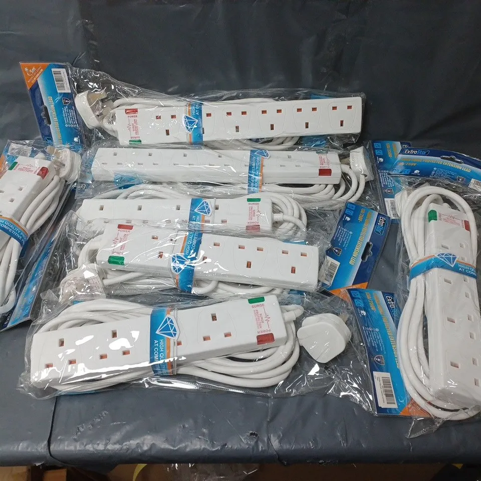 LOT OF 7 EXTENSION PLUG SOCKETS 2 SIZES WHITE
