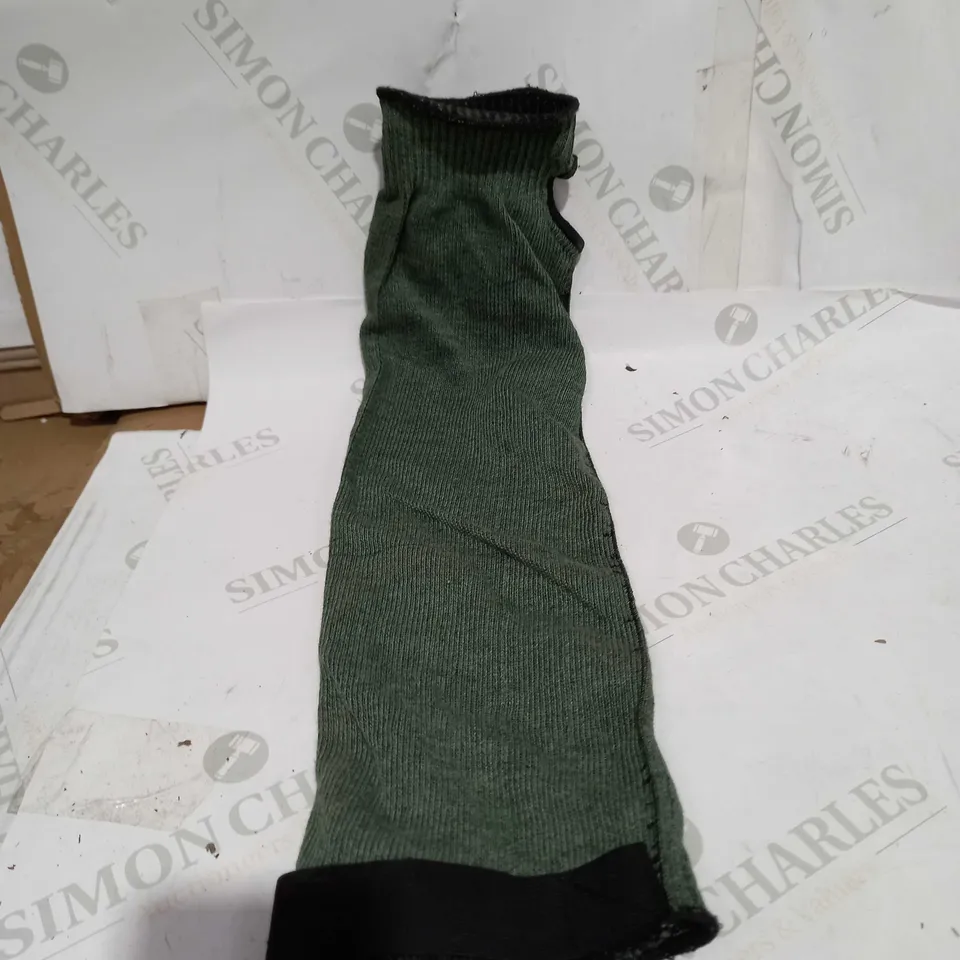 LOT OF APPROXIMATELY 90 TILSATEC 85-5221 21 INCH CUT RESISTANT SLEEVES