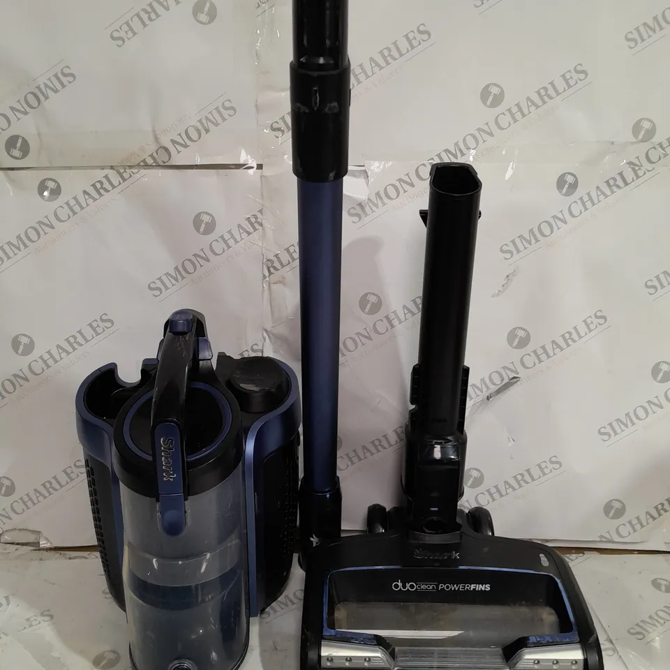 SHARK CORDLESS UPRIGHT VACUUM 