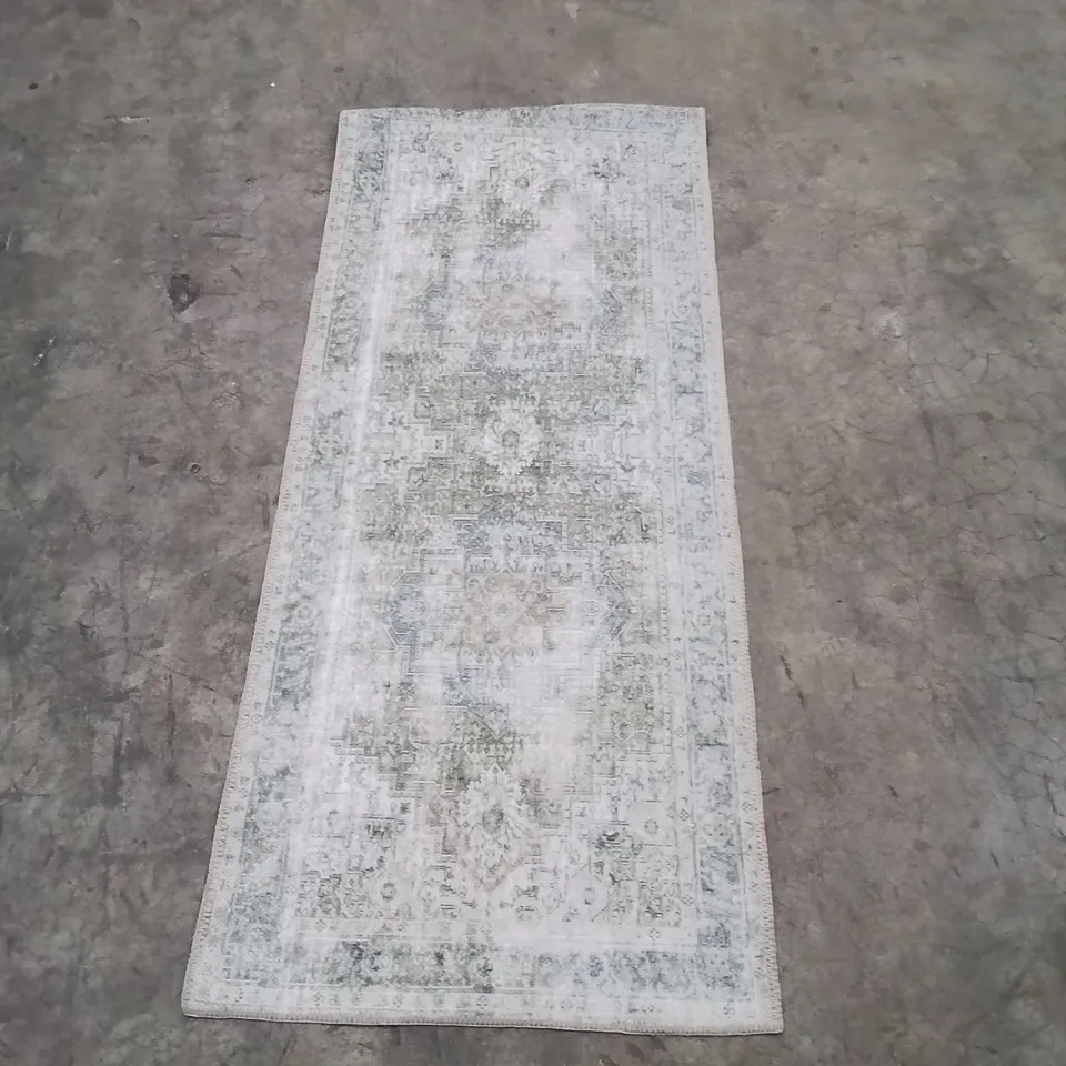 QUALITY DESIGNER AREA RUG - APPROXIMATELY 150X60CM