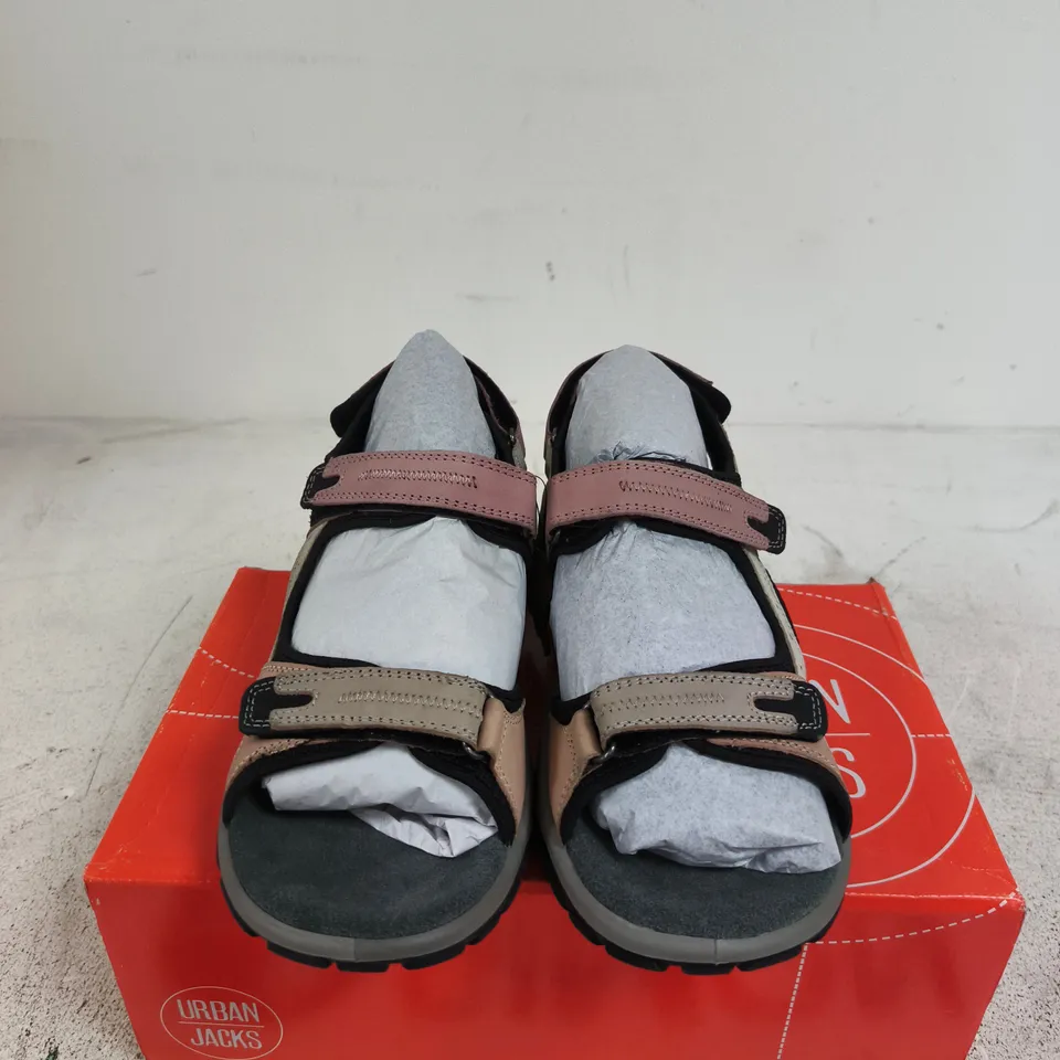 BOXED PAIR OF URBAN JACKS MANDY SANDALS, UK 7