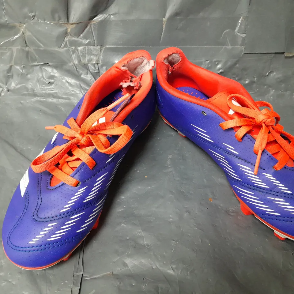 ADIDAS PREDATOR CLUB BOOTS (JUNIOR SIZE UK 2)