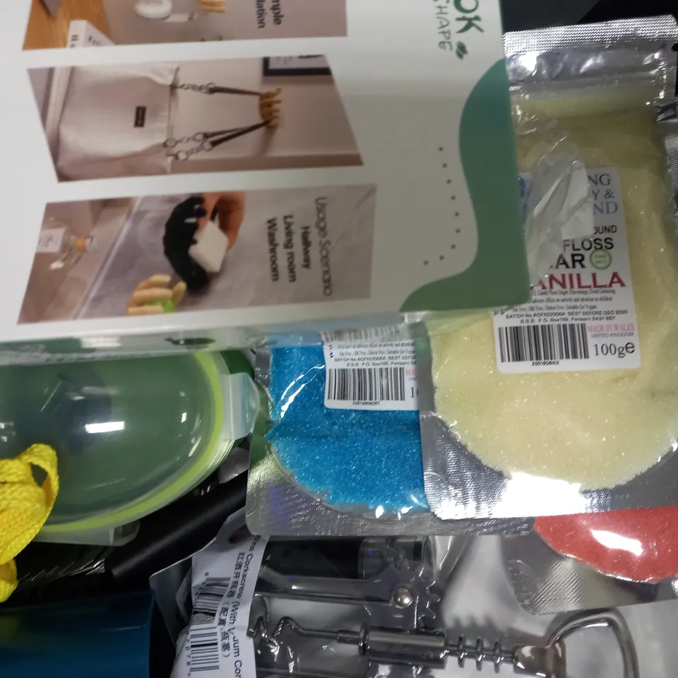 APPROXIMATELY 15 ASSORTED HOUSEHOLD ITEMS TO INCLUDE HOOK HAND SHAPE, WIRELESS USB ADAPTER, ETC