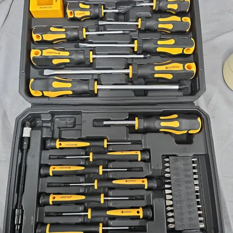 Screwdriver & Bit Set in Hard Case – Yellow/Black Handles