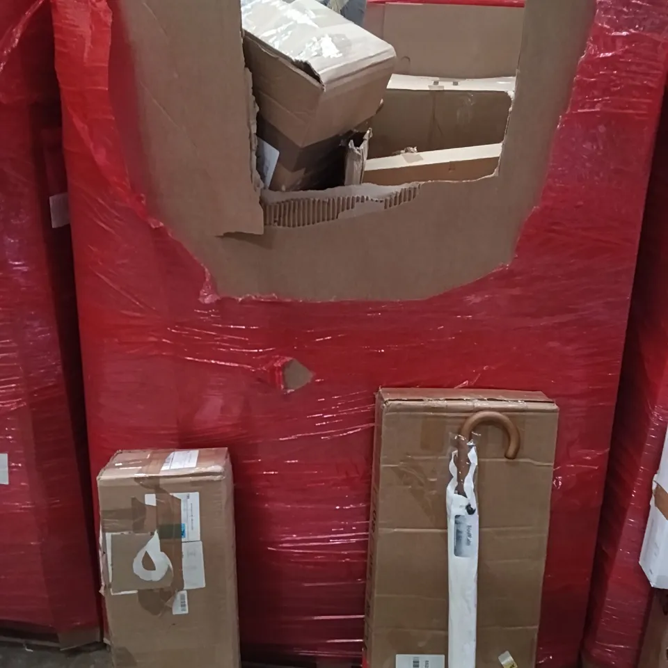 PALLET OF ASSORTED HOUSEHOLD GOODS AND PRODUCTS TO INCLUDE; UMBRELLA, CLOTHES AIRER,PILLOW