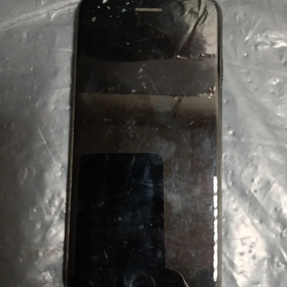 APPLE IPHONE 7 A1778 MOBILE PHONE