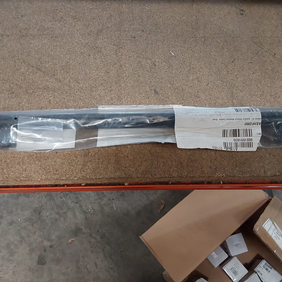 BAGGED ASHFORD 360MM MEDIUM HANDLE IN BLACK