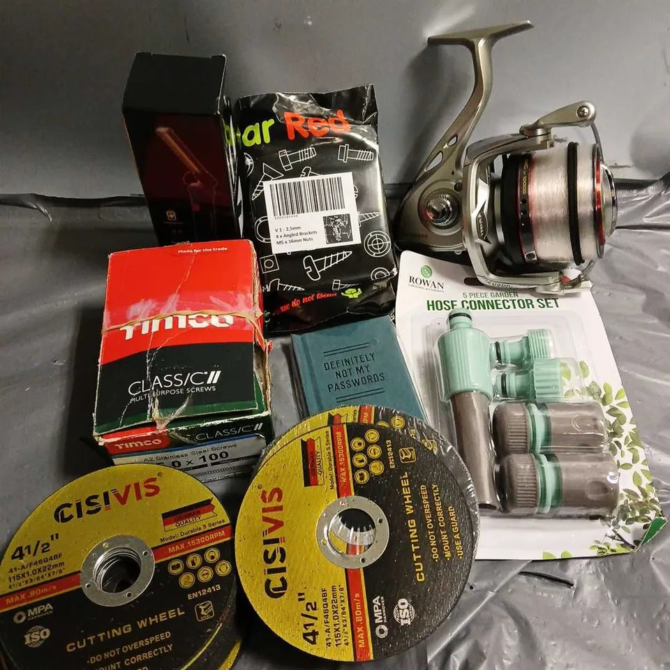 APPROXIMATELY 15 ASSORTED HOUSEHOLD ITEMS TO INCLUDE CISVIS CUTTING WHEELS, HOSE CONNECTOR SET, FISHING ROD PART, ETC