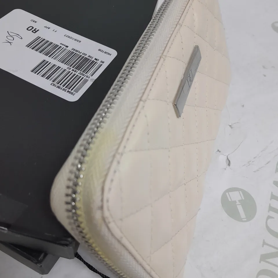 BRENDA EDWARDS ON THE GO PURSE