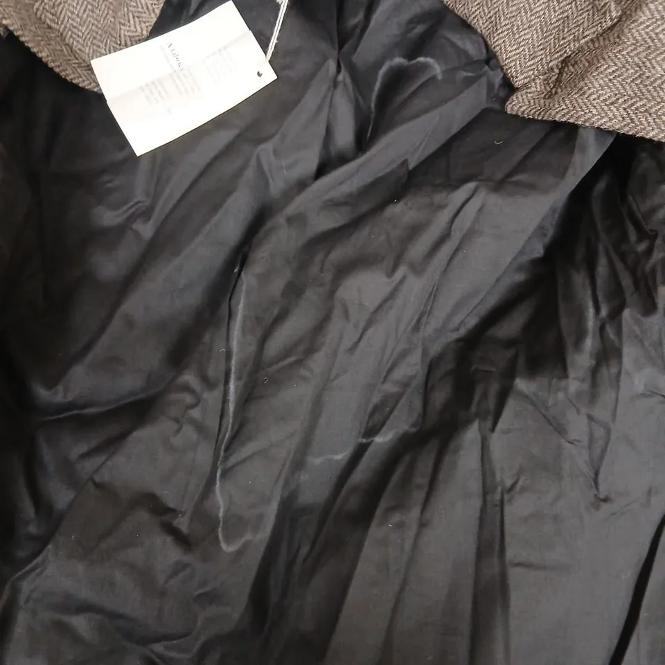 HERRINGBONE TWEED COAT – ORIGINAL FIBRES TAG SIZE S