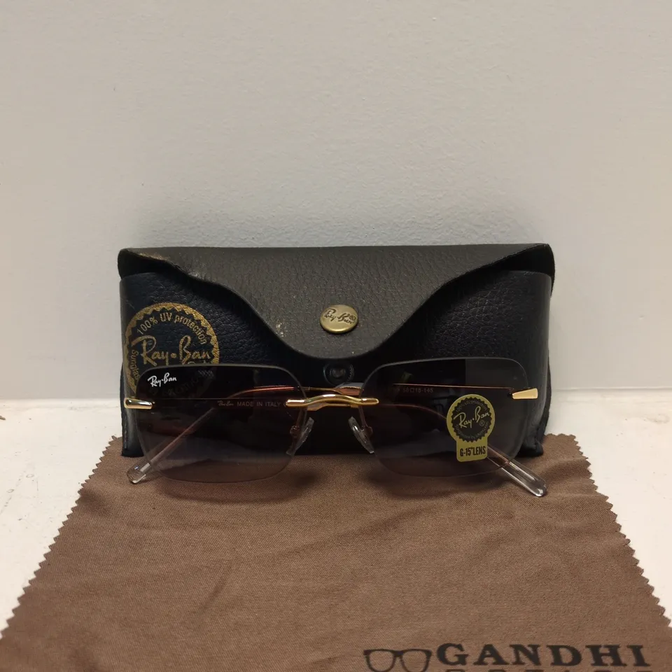 RAY-BAN SUNGLASSES – GOLD-TONE METAL FRAME WITH BROWN GRADIENT LENSES, WITH BLACK LEATHER CASE