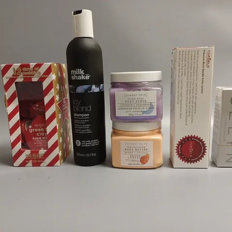 LOT OF APPROXIMATELY 20 COSMETICS ITEMS TO INCLUDE SHAMPOO , FACE MASKS , BODY SCRUB , ETC