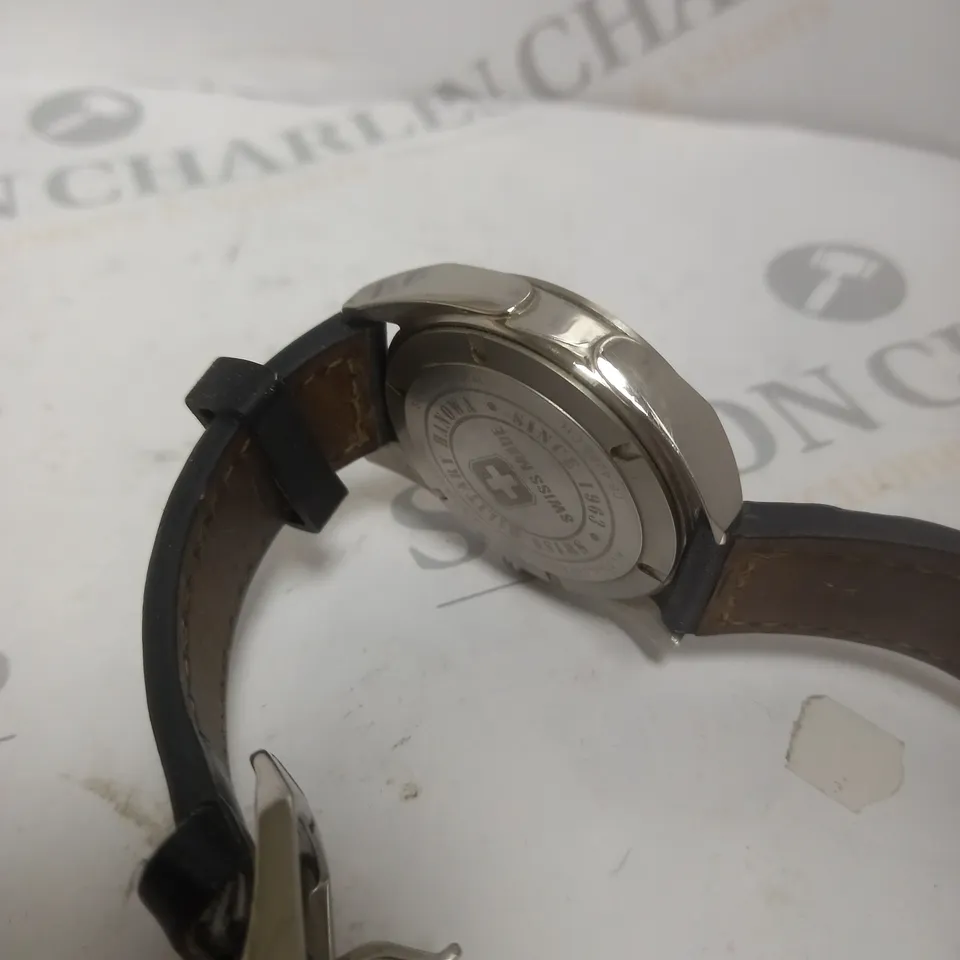 HANOWA GENTS SWISS MILITARY CHAMP LEATHER STRAP WATCH 