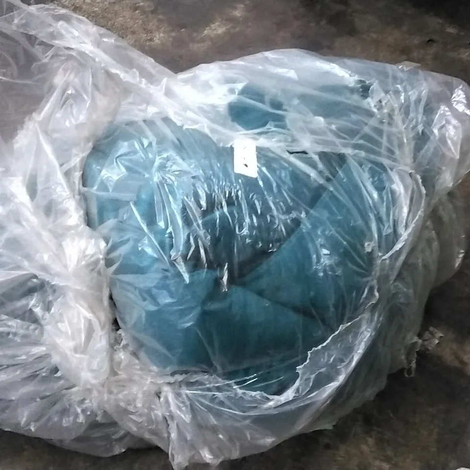 QUALITY ITALIAN DESIGNER BRAND NEW BAGGED SPLASH TB OTTOMAN IN TEAL VELVET