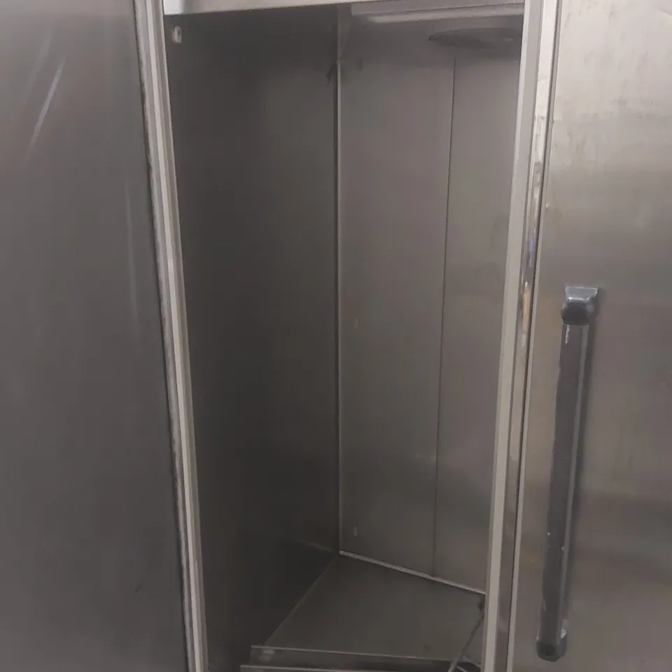 INOMAK P750 COMMERCIAL DOUBLE DOOR UPRIGHT TEMPERATURE CONTROLLED FOOD STORAGE CABINET