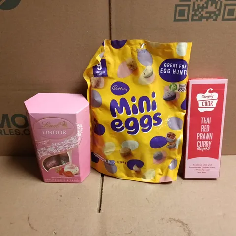 APPROXIMATELY 12 ASSORTED FOOD AND DRINKS ITEMS TO INCLUDE - SIMPLY COOK RECIPE KIT, MINI EGGS MULTIPACK, LINDT LINDOR STRAWBERRIES & CREAM ETC 