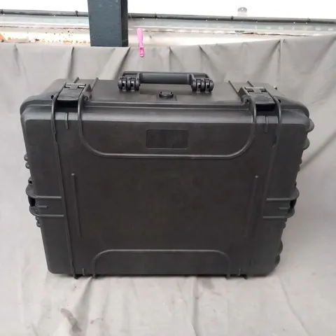 MAX CASES MAX540H245TR WITH WHEELS AND RETRACTABLE HANDLE