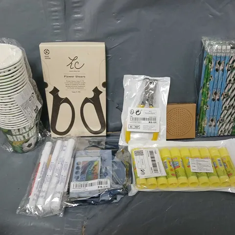 APPROXIMATELY 15 ASSORTED HOUSEHOLD ITEMS TO INCLUDE GLUE STICKS, FOOTBALL BIRTHDAY CUPS, FLOWER SHEARS, ETC