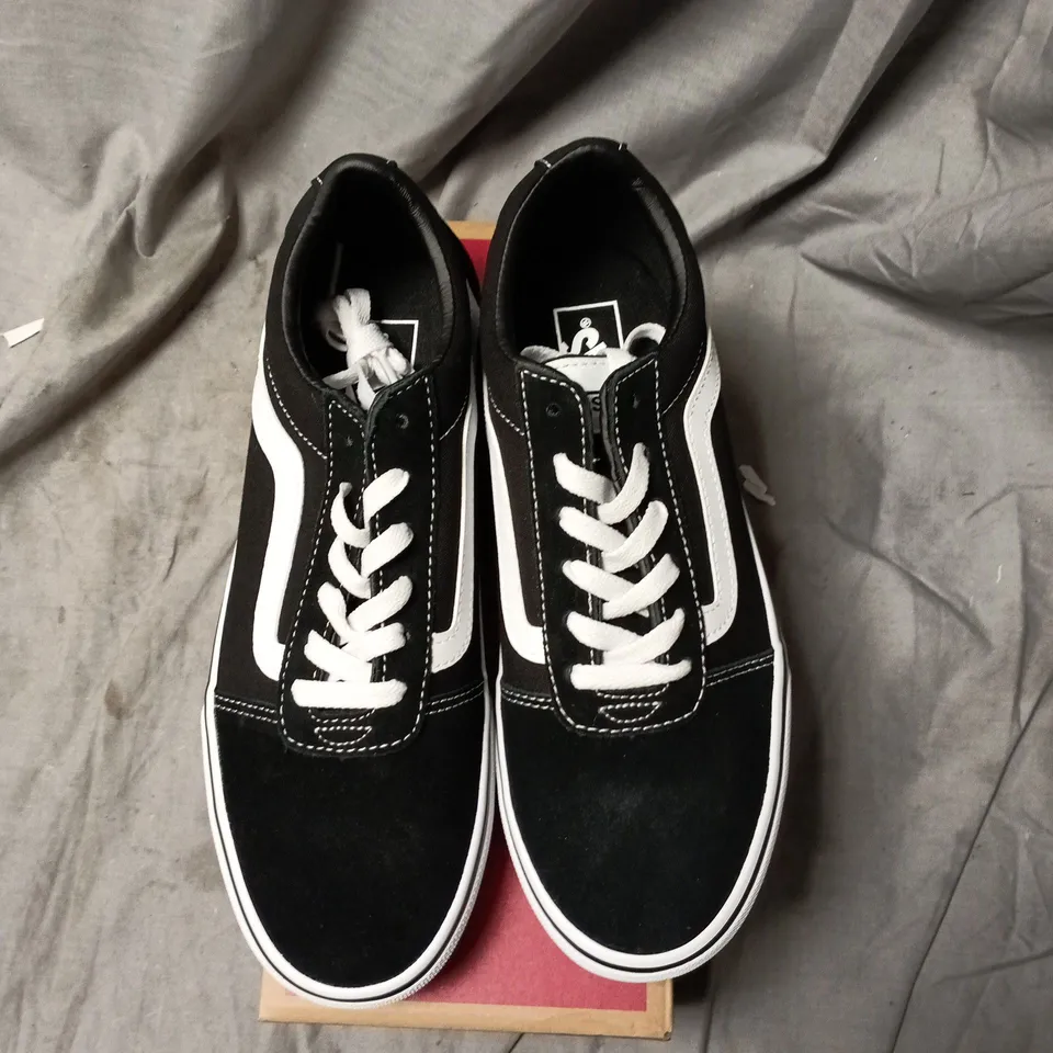 Vans Ward Old Skool Sneakers – Black/White (Suede & Canvas), UK 7