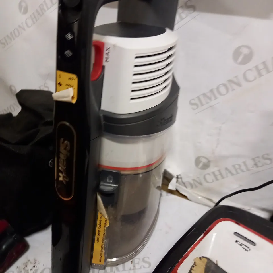 SHARK IZ201UK CORDLESS VACUUM CLEANER HOOVER 