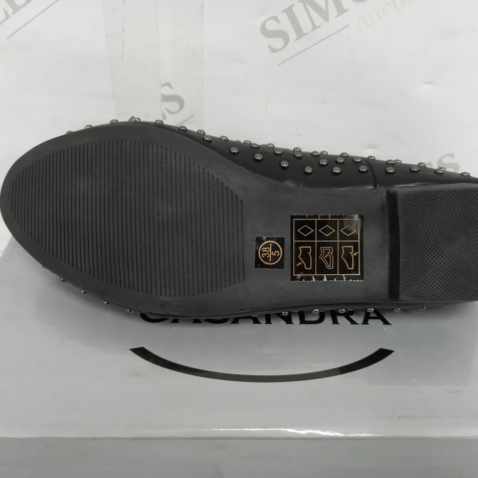 FLAT HEELED BLACK SPIKEY SHOE SIZE 5