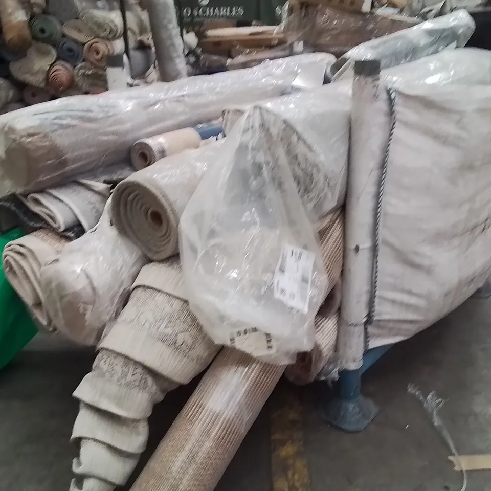 STILLAGE OF APPROXIMATELY 20 QUALITY DESIGNER RUGS