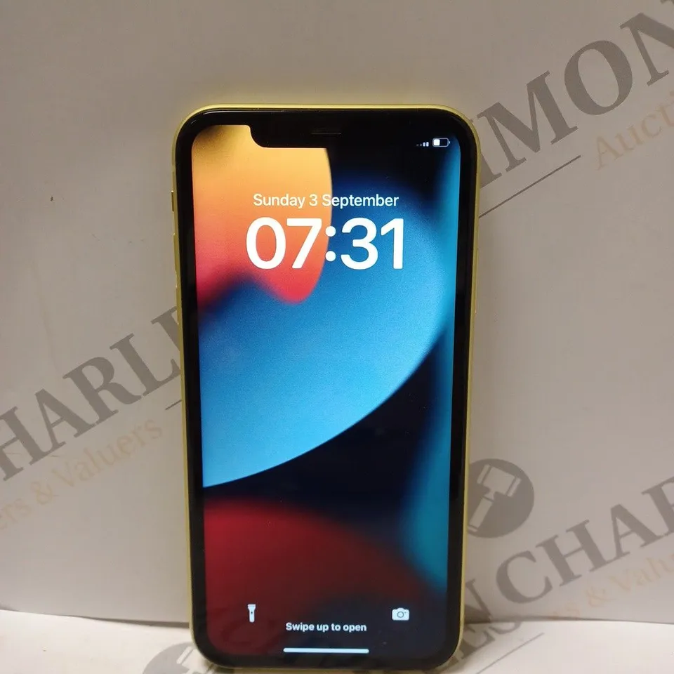 IPHONE 11 64GB YELLOW