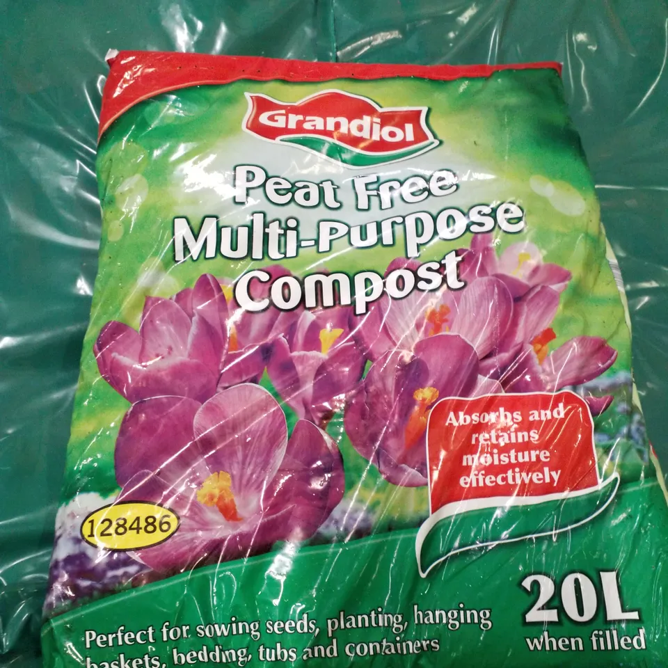 PALLET CONTAINING APPROXIMATELY 60 BAGS OF PEAT FREE MULTI-PURPOSE COMPACT