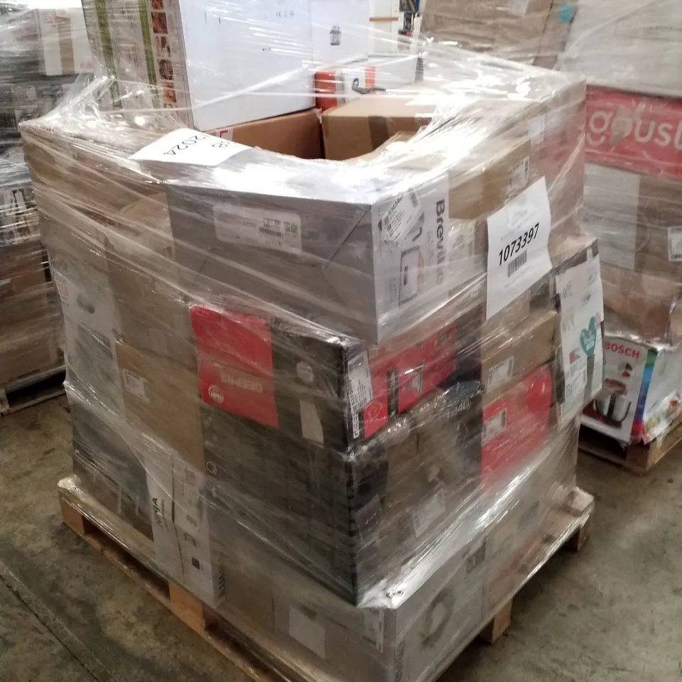 PALLET OF APPROXIMATELY 29 UNPROCESSED RAW RETURN HOUSEHOLD AND ELECTRICAL GOODS TO INCLUDE;