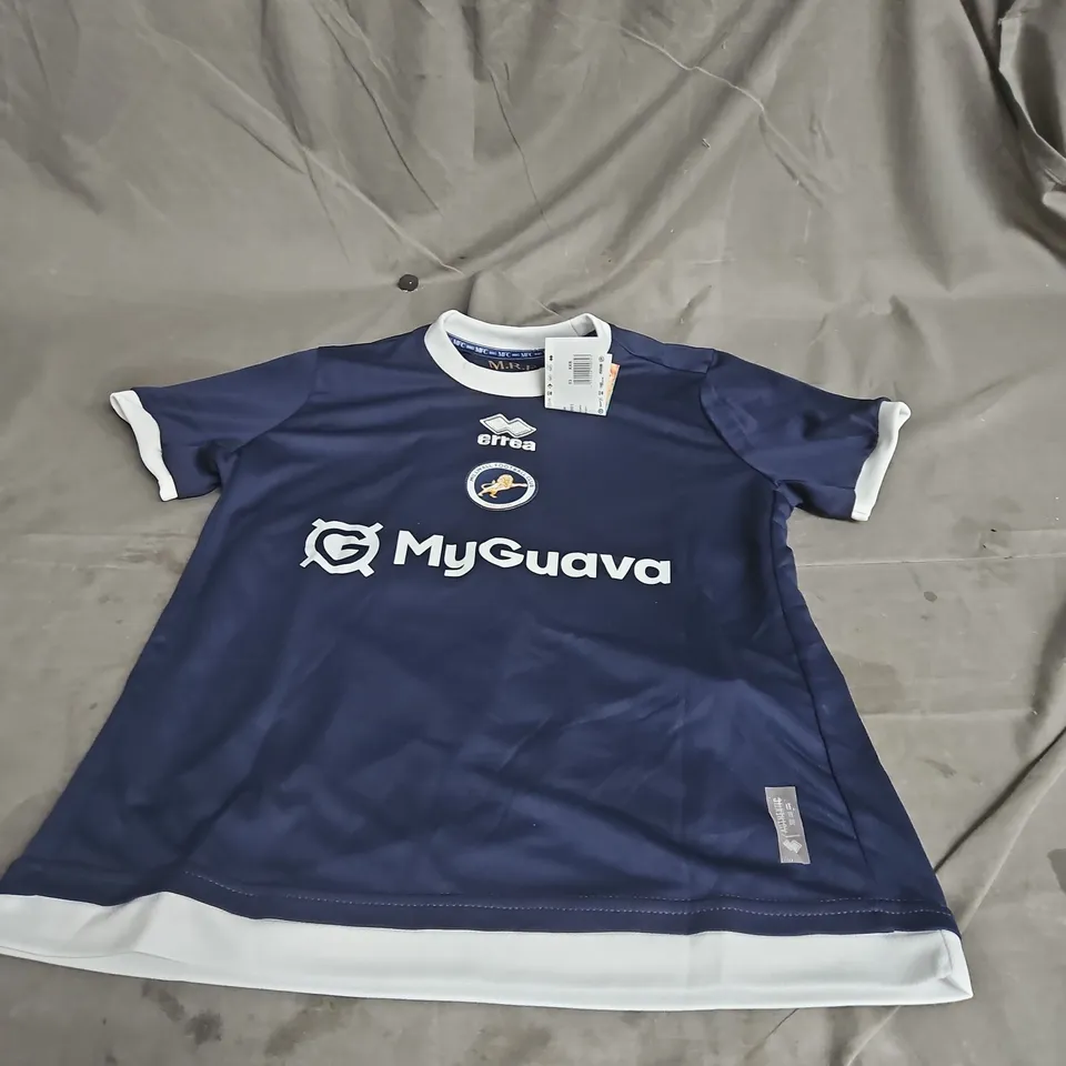 ERREA KIDS MILLWALL FC HOME SHIRT 25/26 IN NAVY/WHITE SIZE 2XS