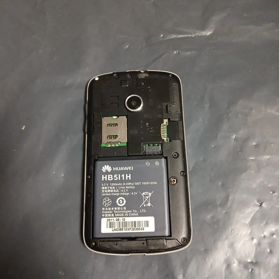 HUAWEI MOBILE PHONE WITH QWERTY KEYBOARD - BARCELONA 