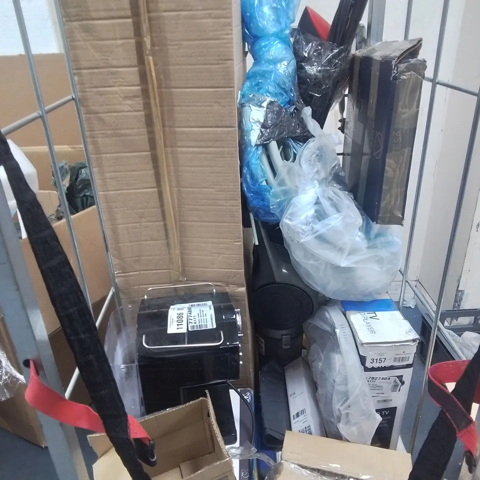 LOT OF ASSORTED HOUSEHOLD ITEMS TO INCLUDE REVAMP PROGLOSS, HOMEDICS THERMAL PRO, READING GLASSES AND GHD UNPLUGGED