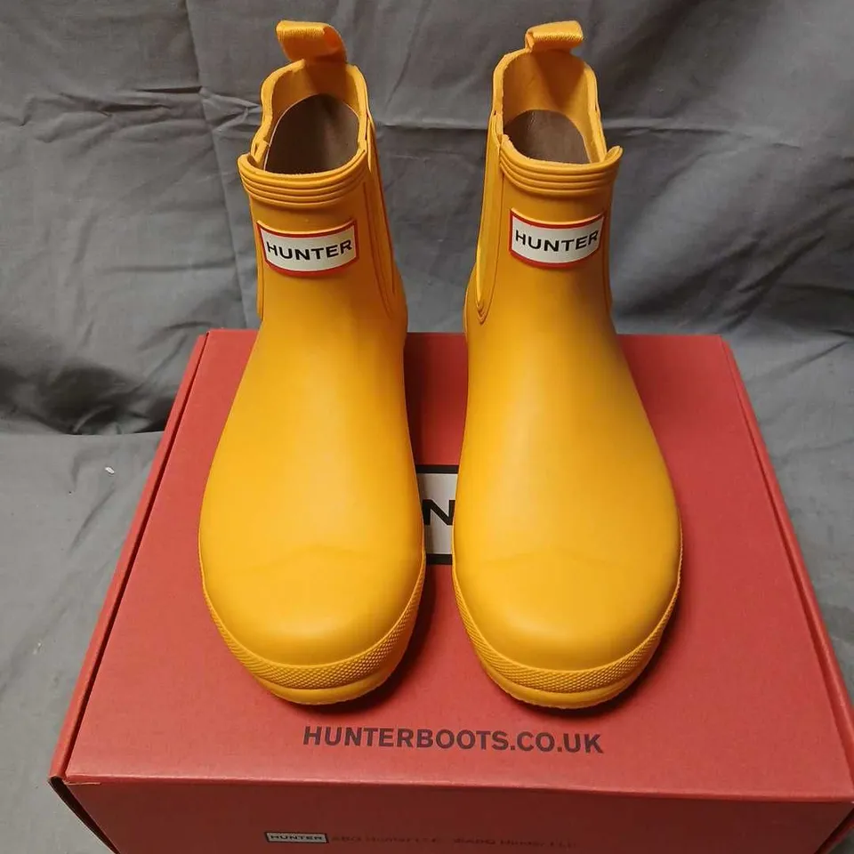HUNTER WOMEN'S ORIGINAL CHELSEA BOOTS – YELLOW, UK 5