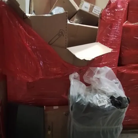 PALLET OF ASSORTED HOUSEHOLD GOODS AND PRODUCTS TO INCLUDE;SUITCASE,CARDS BOOK,MINI GREENHOUSE