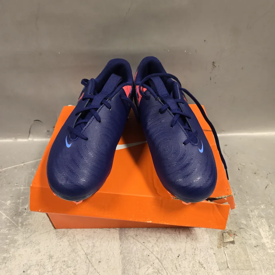 BOXED PAIR OF NIKE JR PHANTOM GX FOOTBALL BOOTS - 1.5