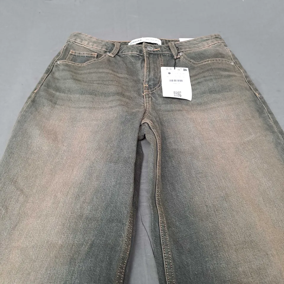 BERSHKA BAGGY RUSTY LOOK DENIM JEANS - EUR 34