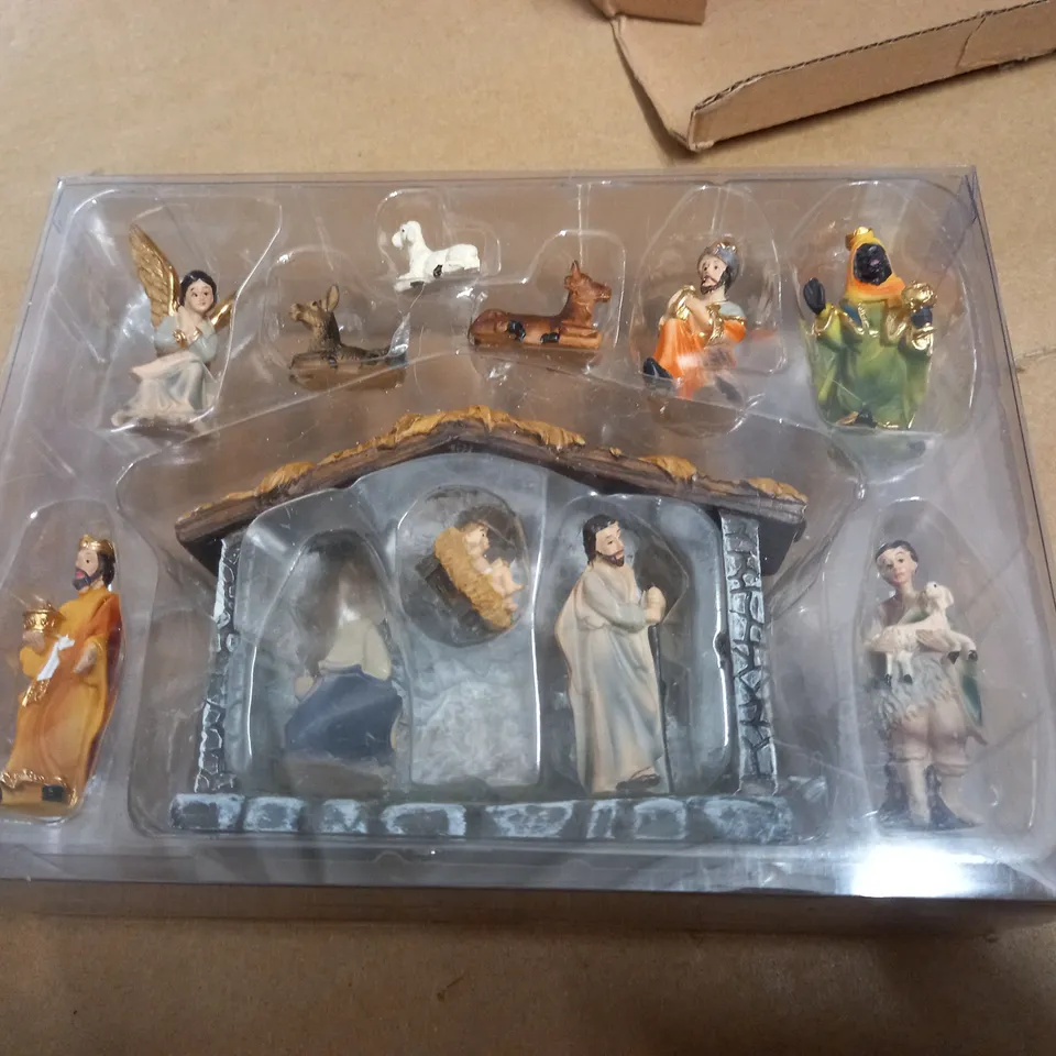 NATIVITY SCENE SET