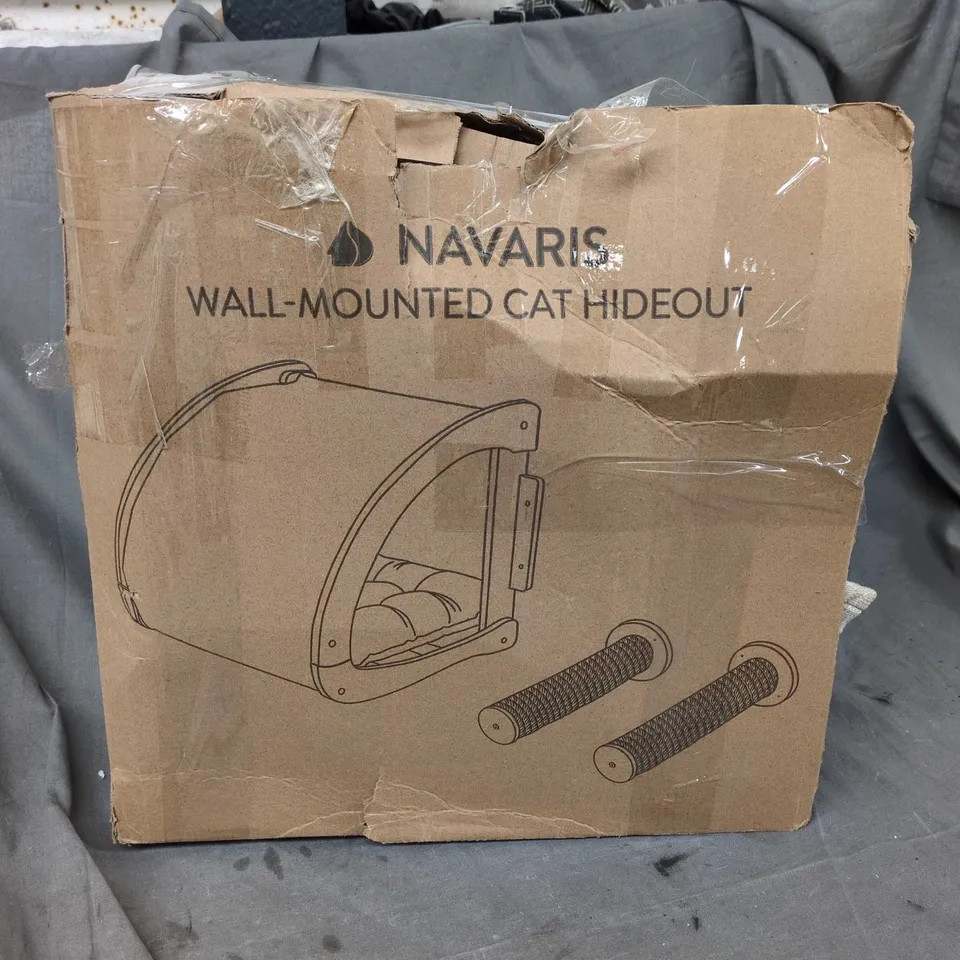 NAVARIS WALL MOUNTED CAT HIDEOUT