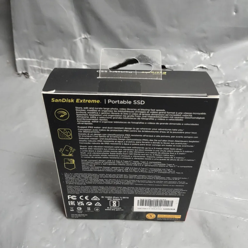 SEALED SANDISK EXTREME PORTABLE SSD 1TB