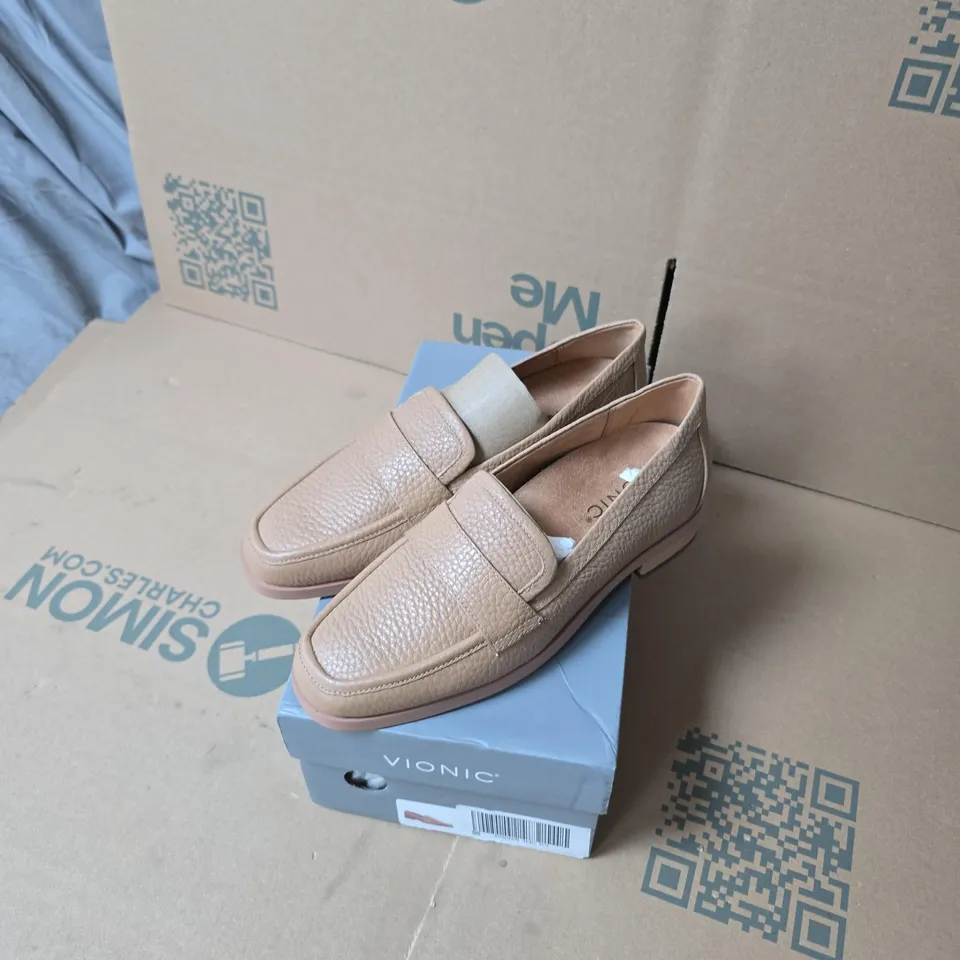VIONIC LEATHER LOAFERS – BEIGE – WOMEN’S SLIP-ON SHOES UK 3