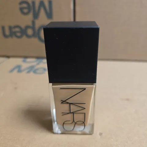 NARS LIQUID FOUNDATION 