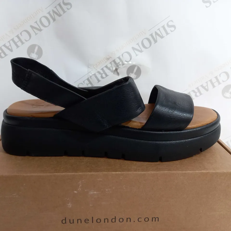 BOXED PAIR OF DUNE BLACK LEATHER PLATFORM SANDALS - SIZE 7