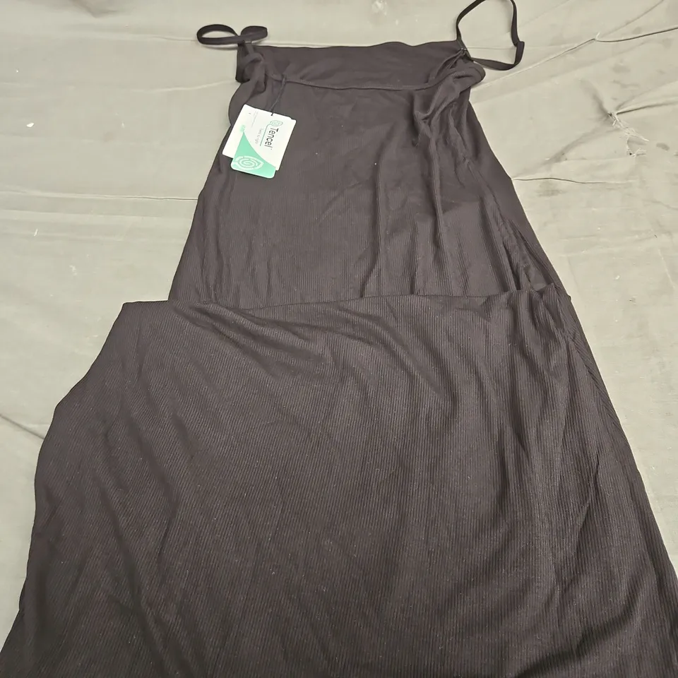 TIALA 365 SCULPTING LOUNG CAMI MAXI DRESS - MEDIUM