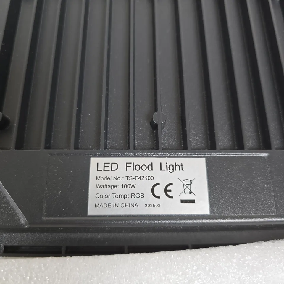 PAIR OF LED FLOOD LIGHTS RGB 100W – MODEL TS-F42100
