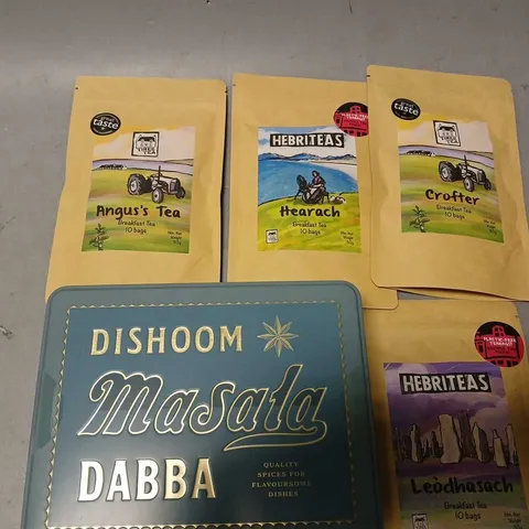 TOTE OF APPROX 15 ASSORTED FOOD ITEMS TO INCLUDE - DISHROOM MASALA DABBA SPICES , HEBRITEAS HEARACH BREAKFAST TEA , HEBRITEAS CROFTER BREAKFAST TEA ETC