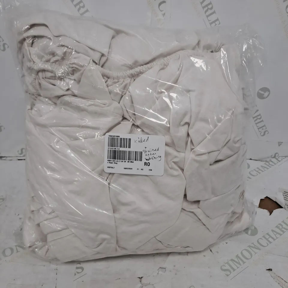 KELLY HOPPEN WHITE DUVET SET - OFF WHITE - SUPER KING