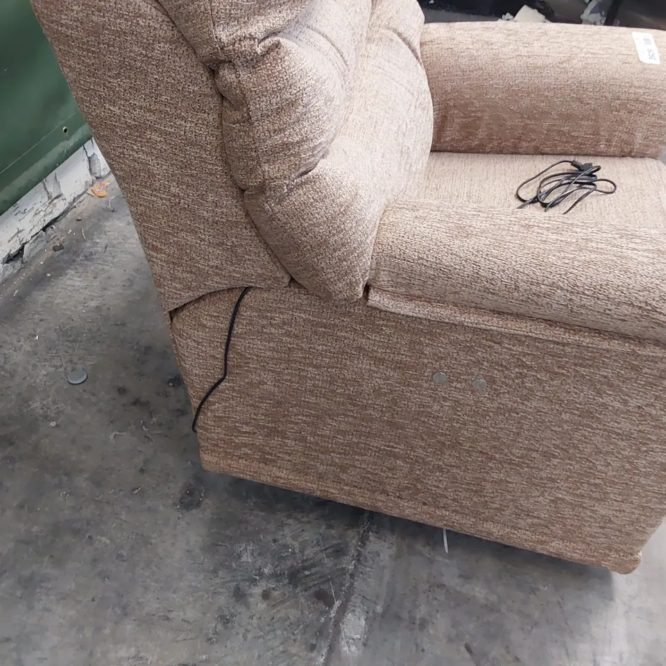 QUALITY BRITISH DESIGNER G PLAN MALVERPOWER DUEL ELEVATE EASY CHAIR BOUCLE COCOA FABRIC 