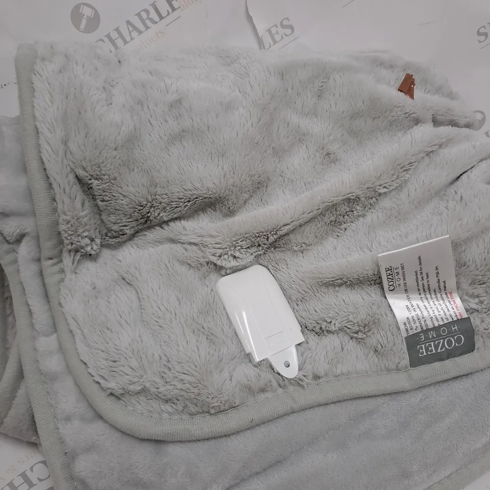 COZEE HOME VELVETSOFT HEATED THROW IN LIGHT GREY